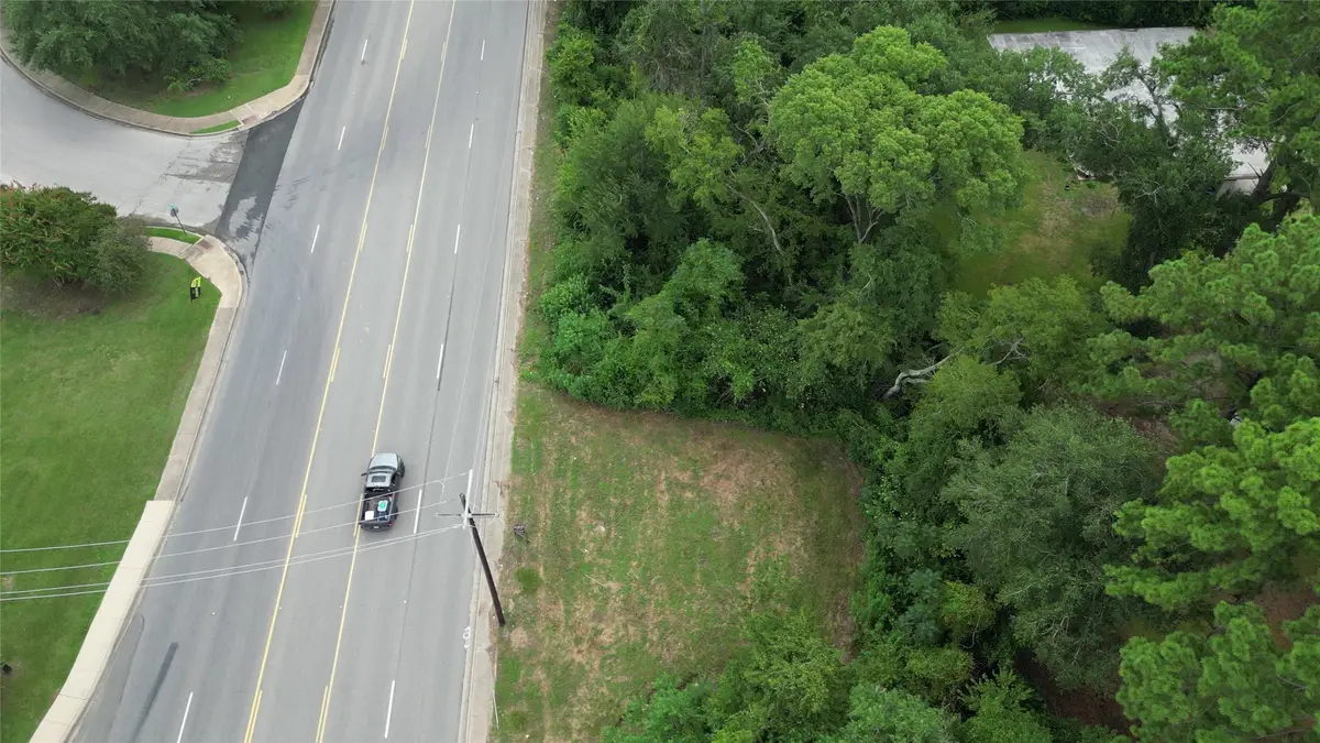 203 State Highway 75 N, Huntsville, TX 77320 - Image #1