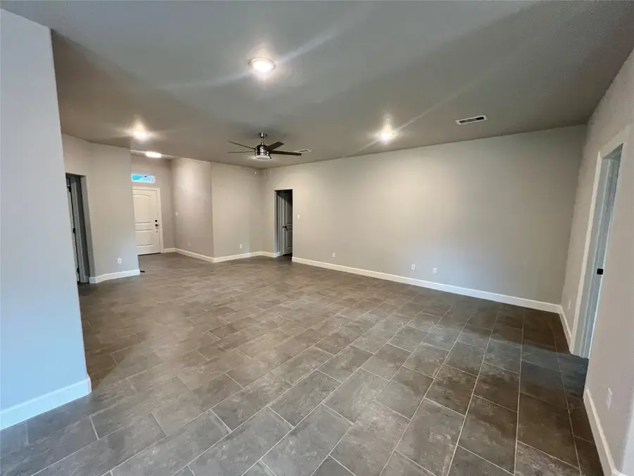 1007 S Anderson Street, Angleton, TX 77515 - Image #3