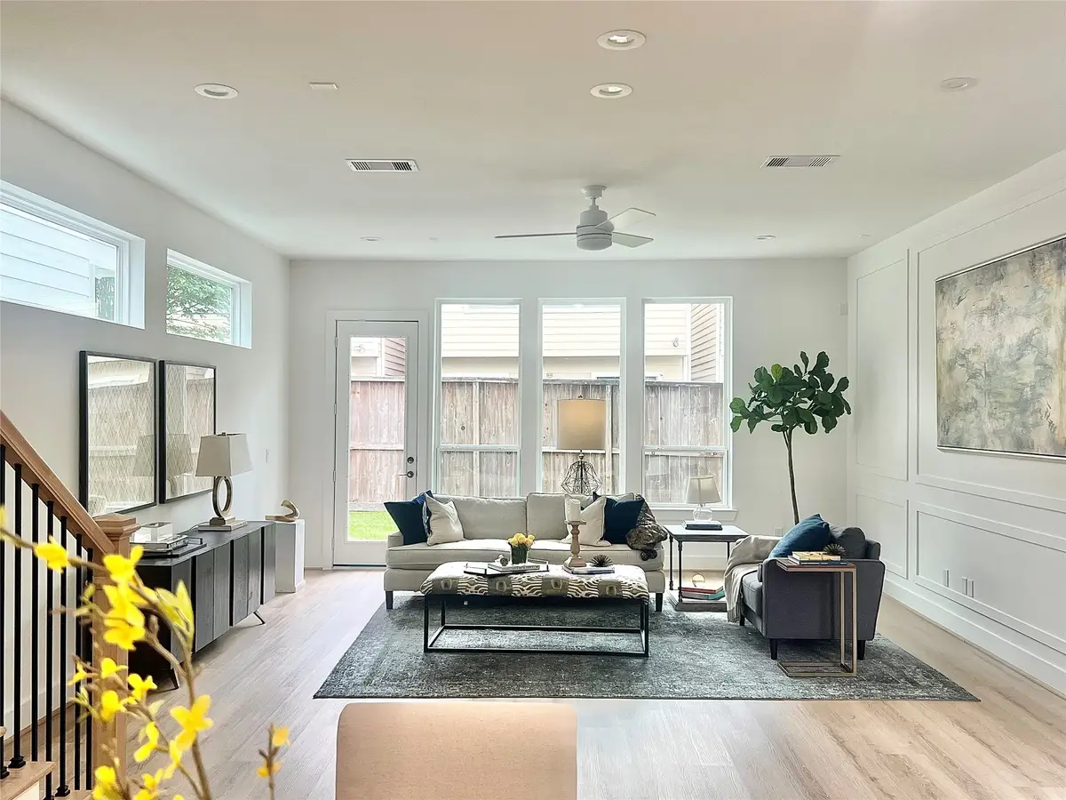 5337 Larkin Street, Houston, TX 77007 - Image #1