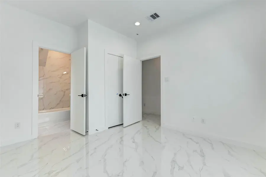 6017 Beall Street, Houston, TX 77091 - Image #2