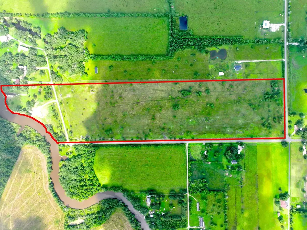 1734 Haynes Road, Anahuac, TX 77514 - Image #1