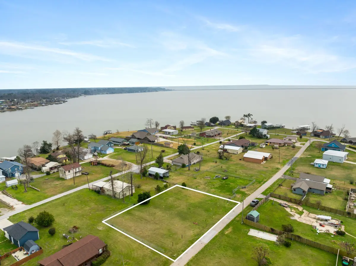 177 6th Avenue, Onalaska, TX 77360 - Image #1