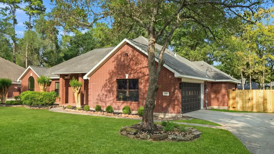 1002 Westwood North Drive, Magnolia, TX 77354 - #2
