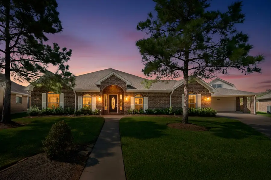 6806 Amistad Court, Manvel, TX 77578 - Image #3