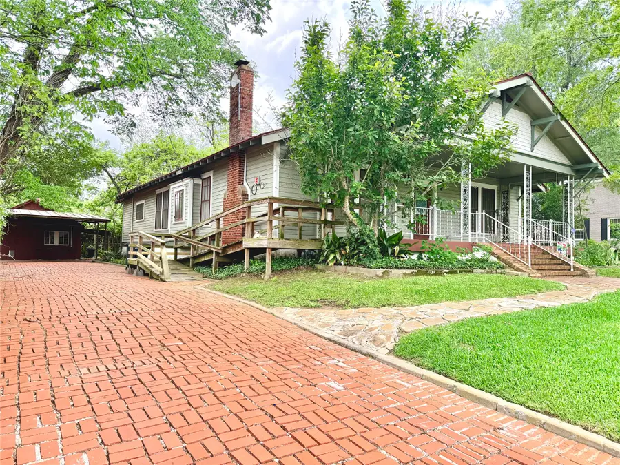 607 W Fox Street, Caldwell, TX 77836 - #2