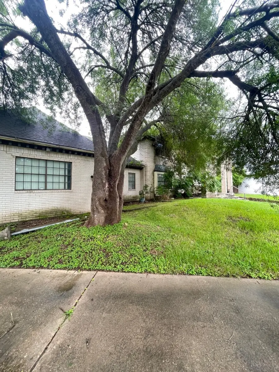 131 Squires Bend, Stafford, TX 77477 - Image #2