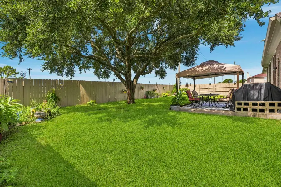 3204 Meadow Bay Lane, Dickinson, TX 77539 - #2