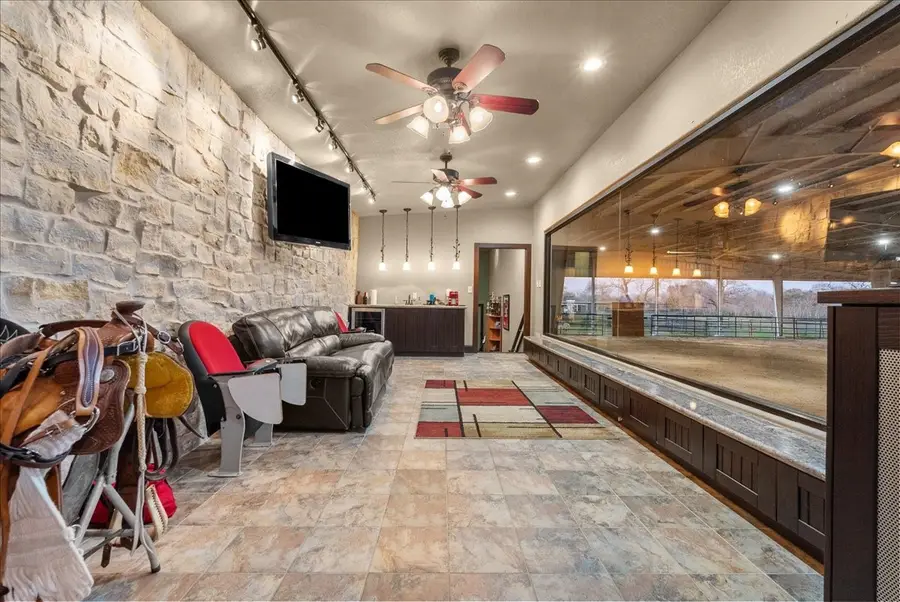 10431 N P Street, La Porte, TX 77571 - #3