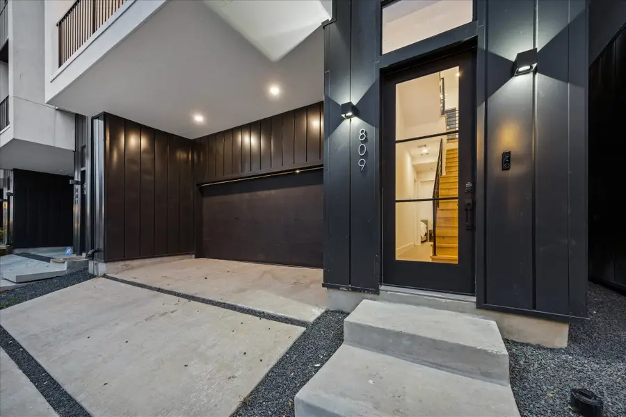 809 Memorial Heights Drive, Houston, TX 77007 - Image #2