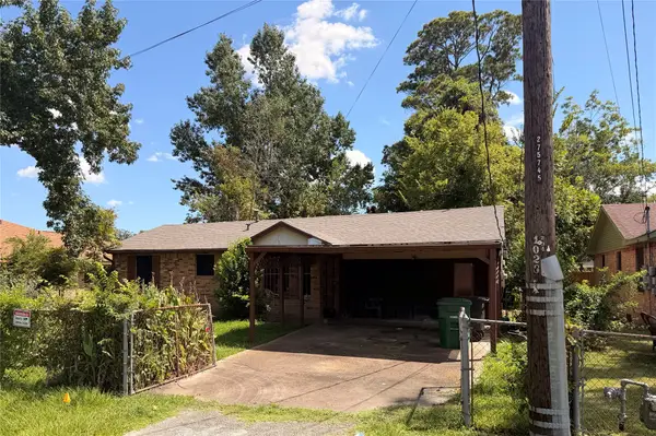 7236 S Hall Street, Houston, TX 77028