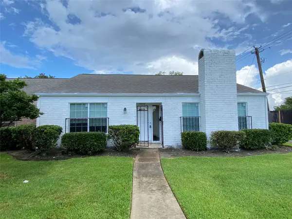 10946 Bexley Drive #946, Houston, TX 77099