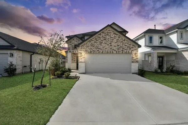 2222 Emerald Diamond Court, Fresno, TX 77545