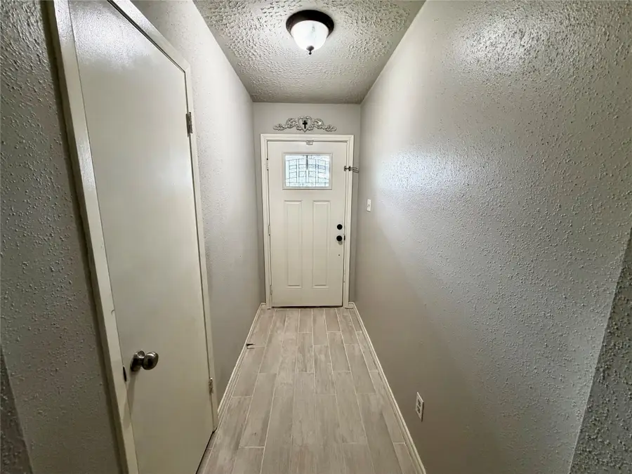 10 Lobo Court, Angleton, TX 77515 - #2