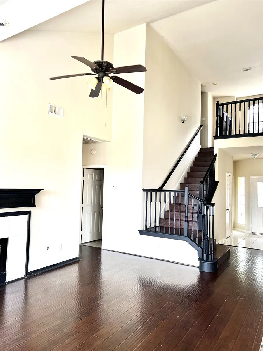 4911 Knights Branch Drive, Sugar Land, TX 77479 - #3