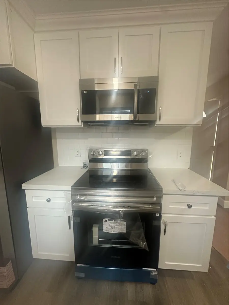 604 Verhalen Road #604B, Alvin, TX 77511 - Image #3