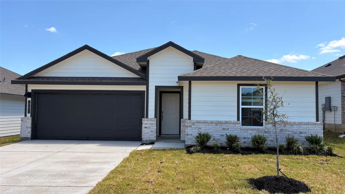 10631 Knox Landing Drive, Bryan, TX 77845 - #1