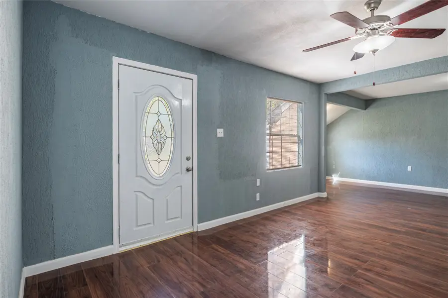 715 Center Street, Pasadena, TX 77506 - #3