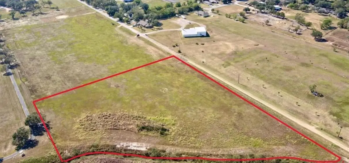 712 Earl, El Campo, TX 77437 - Image #1