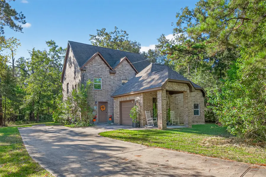 10940 Longleaf Drive, Conroe, TX 77385 - Image #2