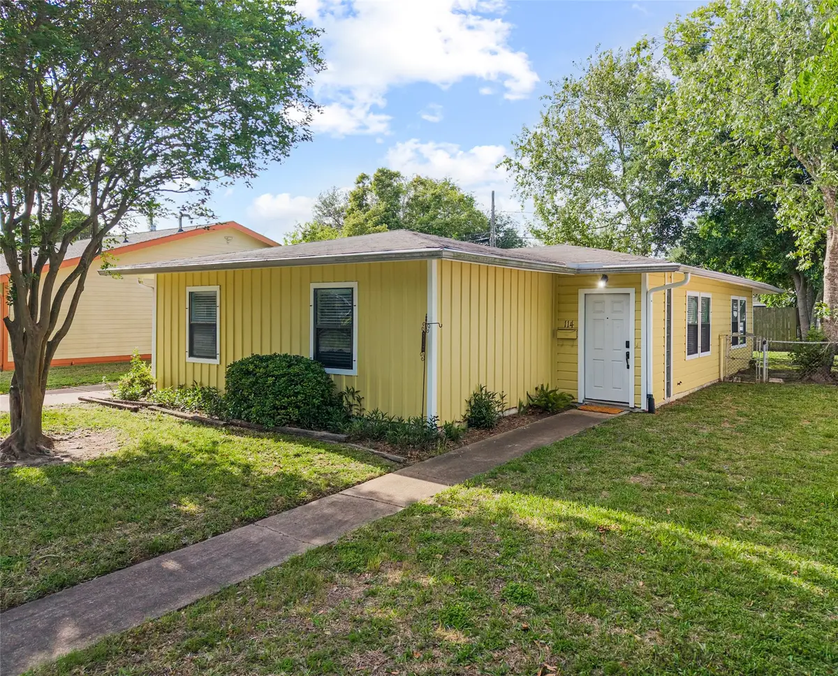 114 Pompano Ave, Galveston, TX 77550 - #1