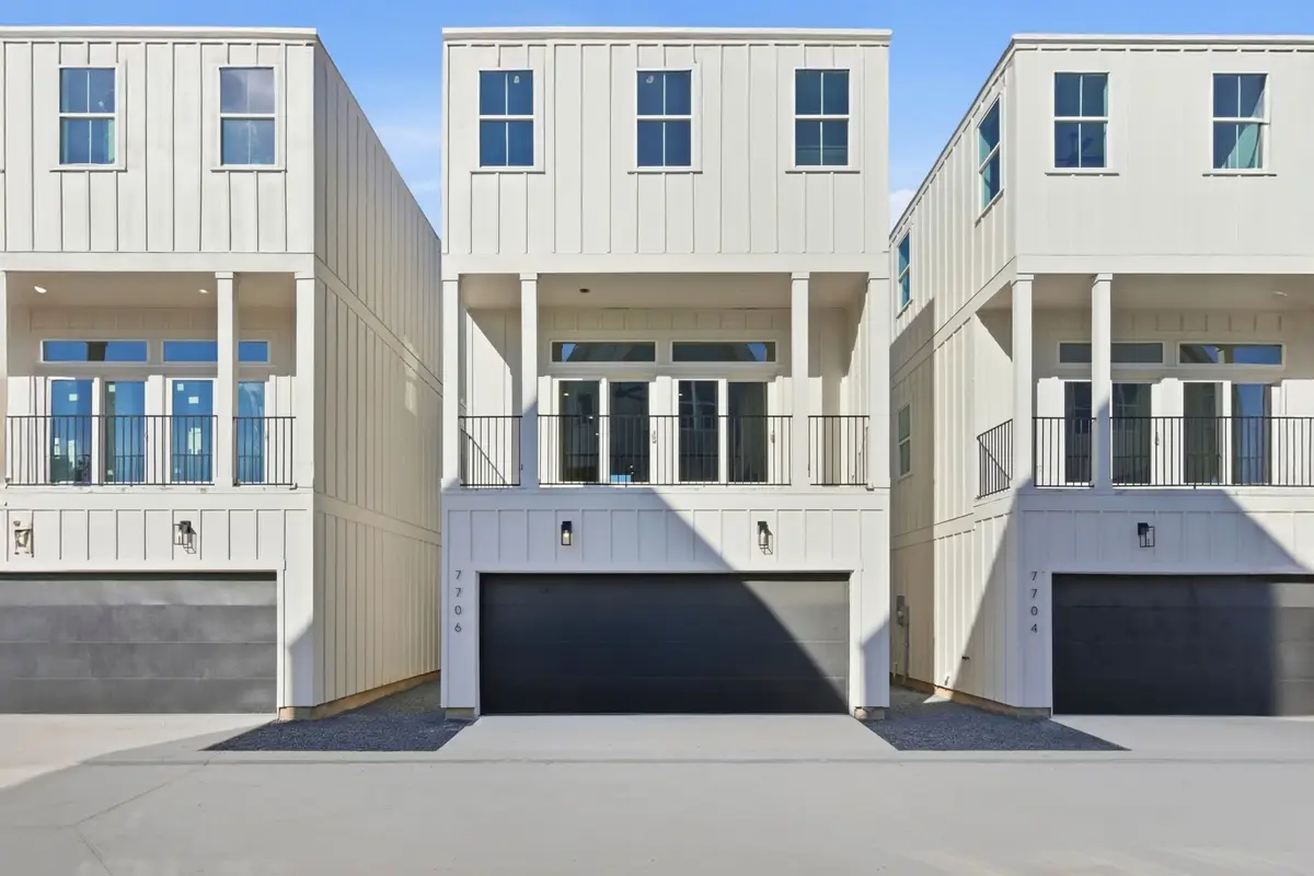 7706 Earl Rudder Way, Houston, TX 77055 - Image #1