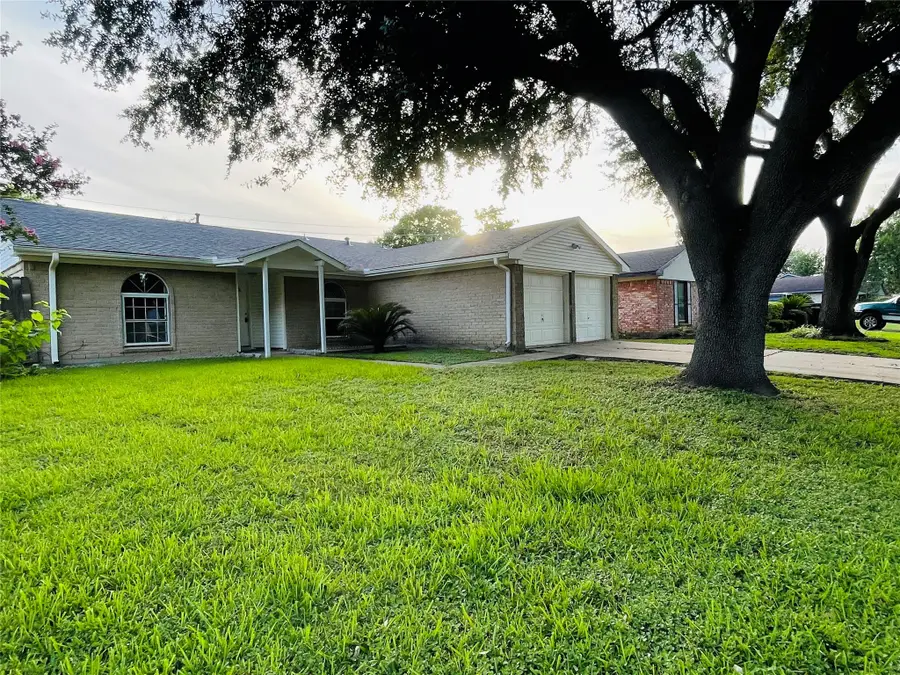 12431 Huntington Field Drive, Houston, TX 77099 - Image #2