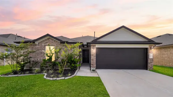 3521 Rockefeller Road, Texas City, TX 77591