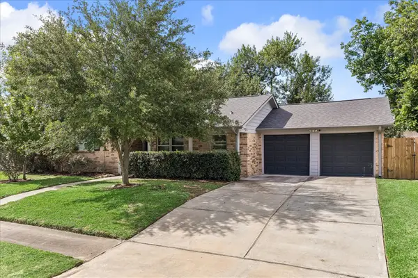 5811 Spruce Forest Drive, Houston, TX 77092