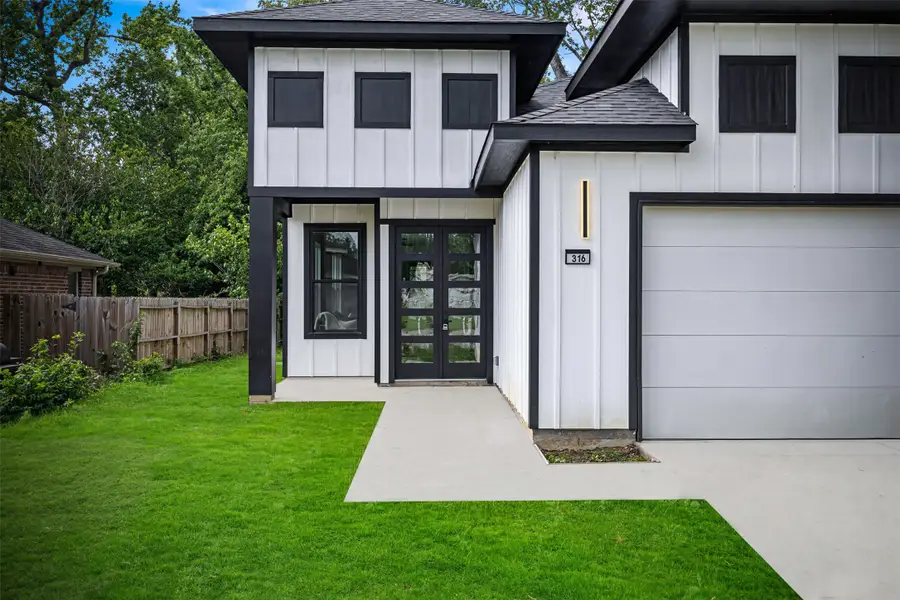 316 E Oakdale Street, Dayton, TX 77535 - Image #2