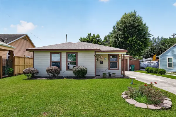 2402 Raymond Street, Pasadena, TX 77506