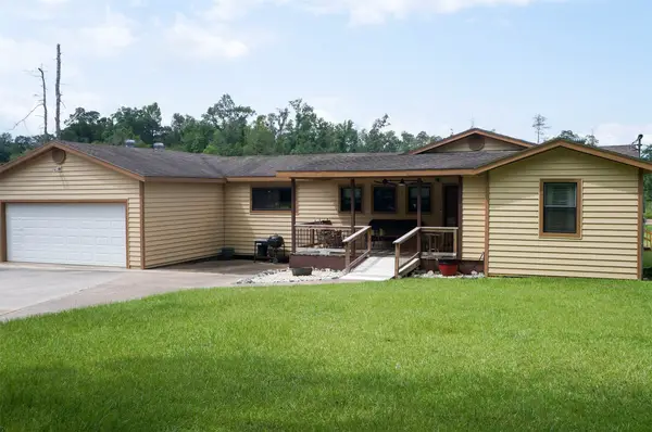 317 Hickory Drive E, Livingston, TX 77351