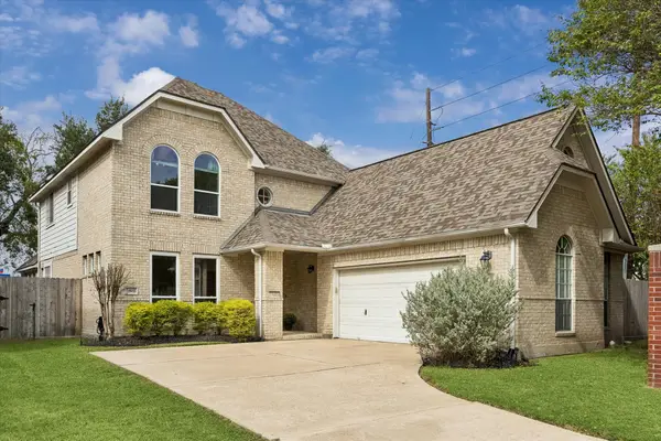 1502 Lakeside Enclave Drive, Houston, TX 77077