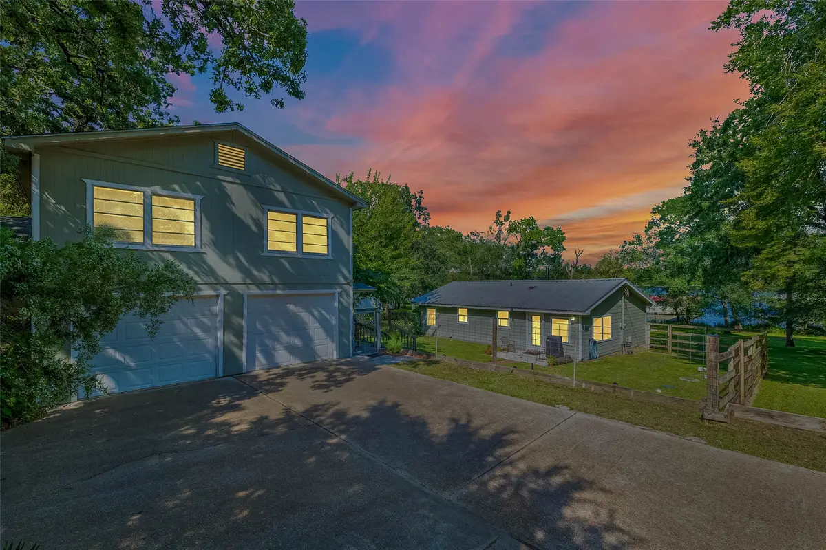 11001 Clyde Acord Road, Franklin, TX 77856 - Image #1