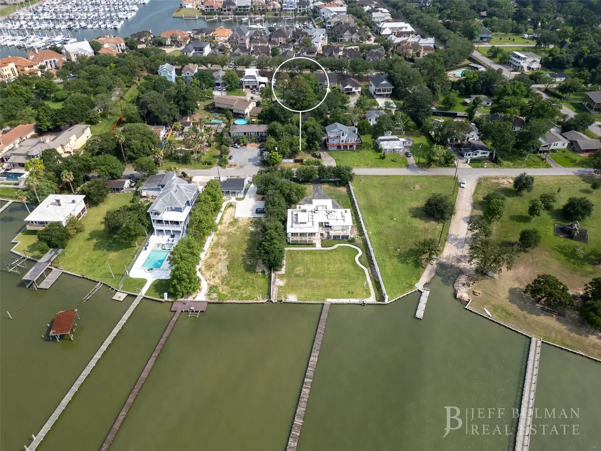 1825 Cove Park Drive, Kemah, TX 77565 - Image #1