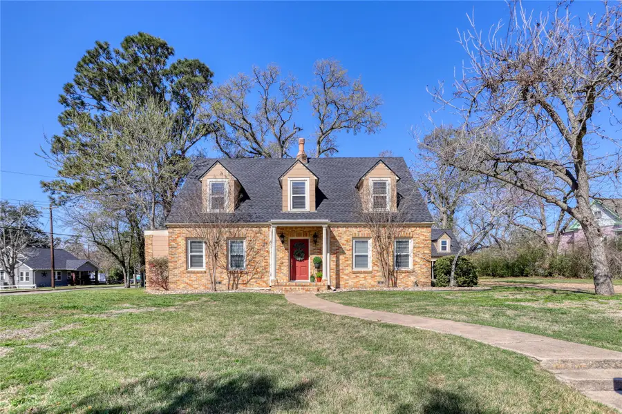 252 S Bell Street, Bellville, TX 77418 - #2