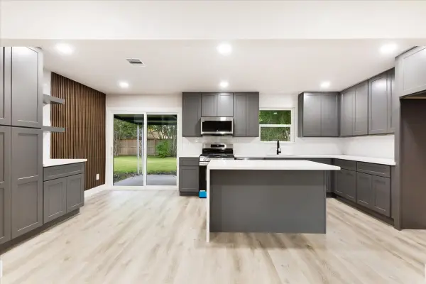 3414 Trelawney Drive, Pearland, TX 77581