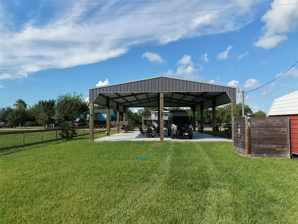 1056 Melody Lane, Crystal Beach, TX 77650