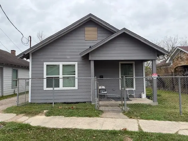 3231 Holman Street, Houston, TX 77004 - Image #1