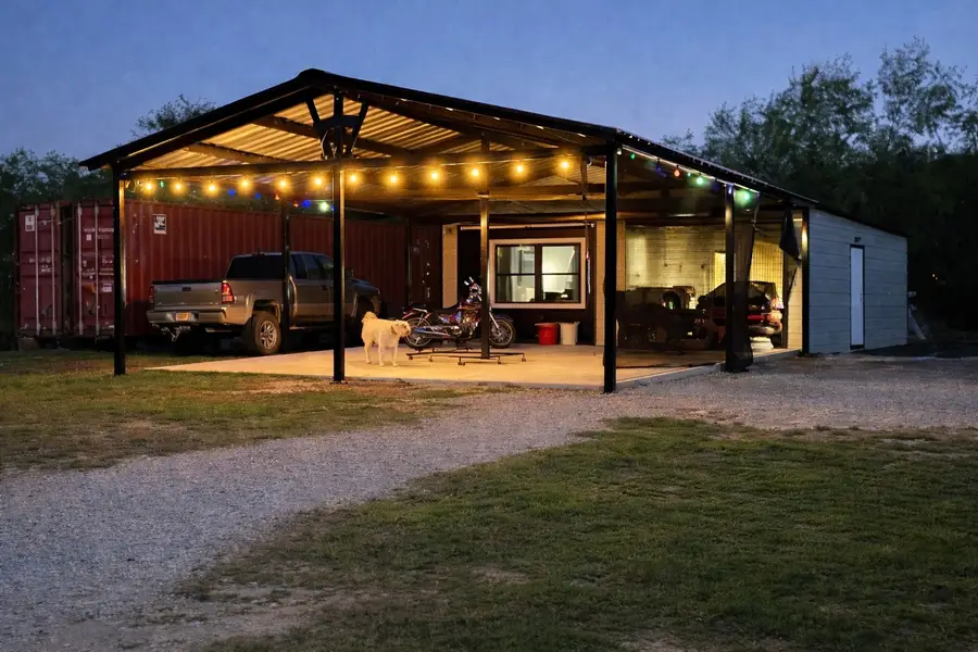 1655 County Road 412, Stockdale, TX 78160 - Image #2