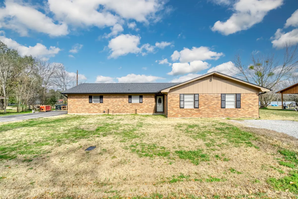 102 W Marietta Street, Madisonville, TX 77864 - #1