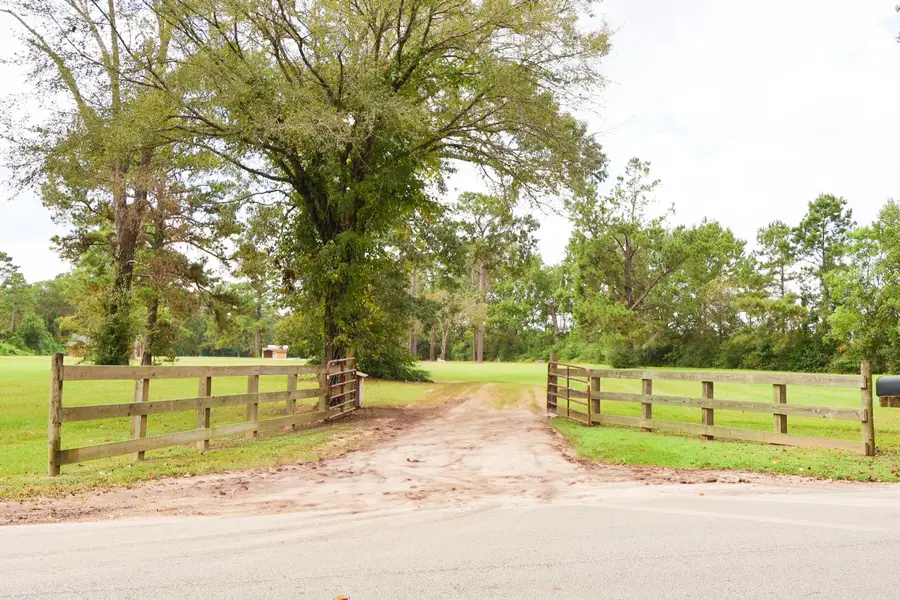 695 County Road 2309, Cleveland, TX 77327 - Image #3