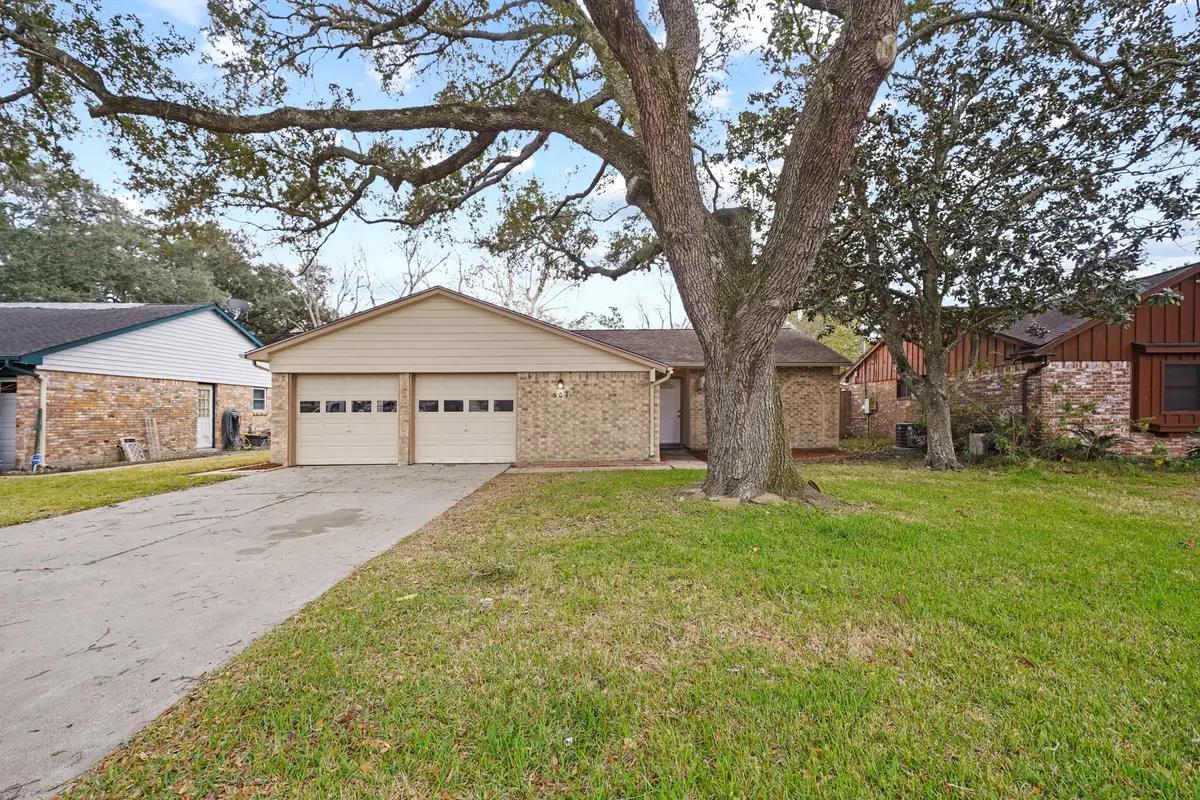 304 Cypress Street, Alvin, TX 77511 - #1
