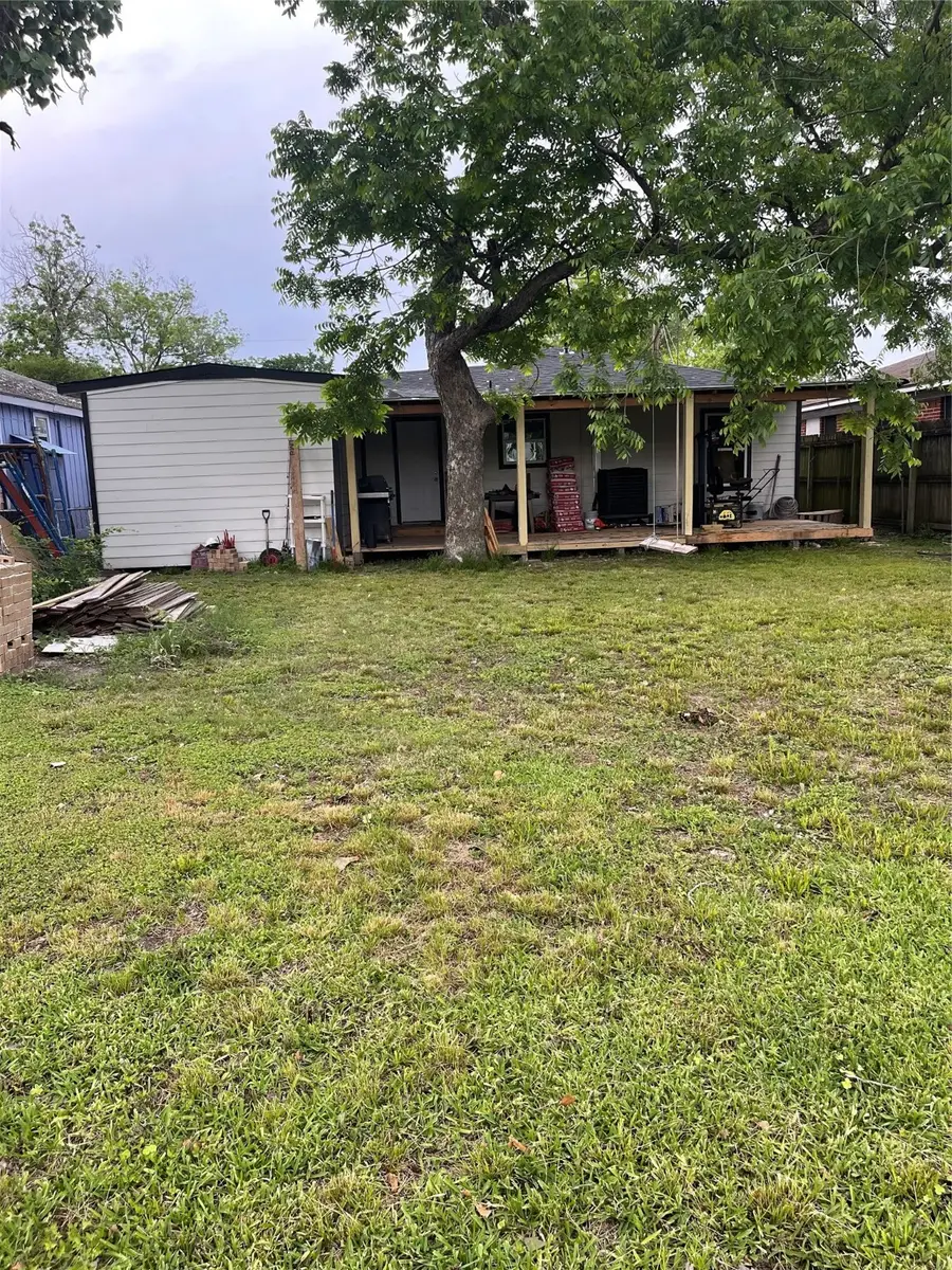 3016 King Street, Houston, TX 77026 - Image #2