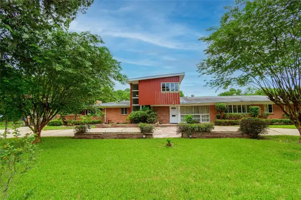 4505 N Roseneath Drive, Houston, TX 77021