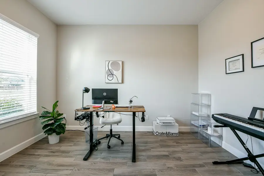 2206 Bridgeport Path Drive, Missouri City, TX 77459 - Image #2