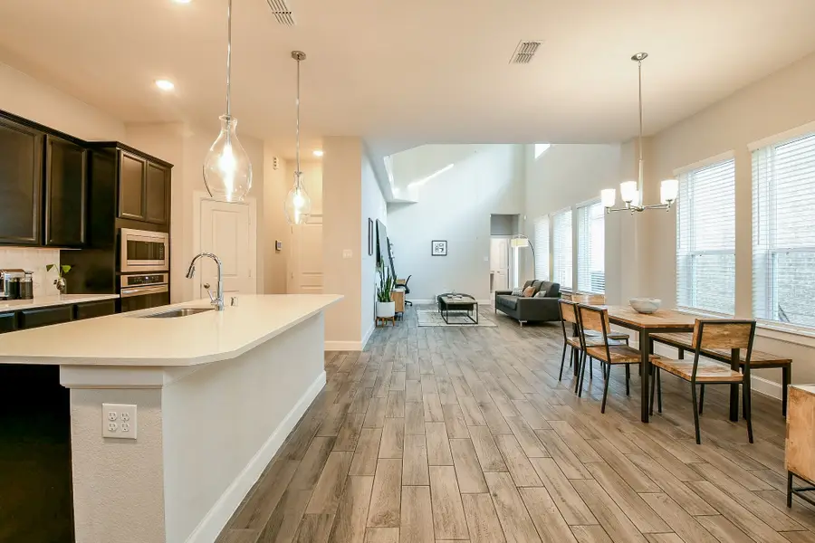 2206 Bridgeport Path Drive, Missouri City, TX 77459 - Image #3