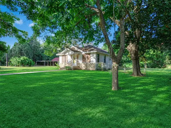 8725 Fm 524 Road, Sweeny, TX 77480