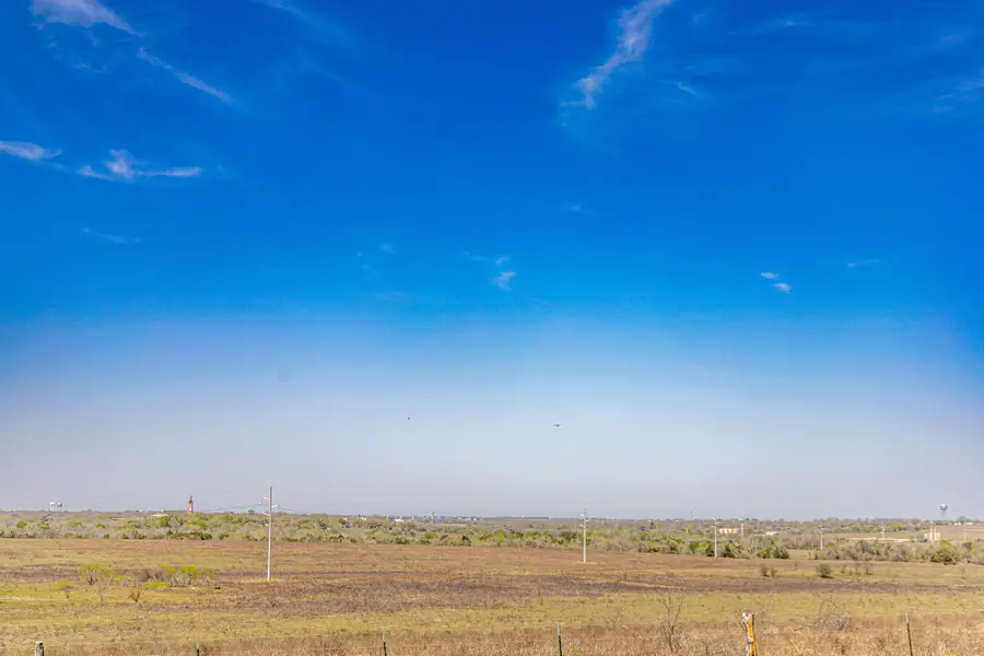 985 County Road 301, Shiner, TX 77984 - #3