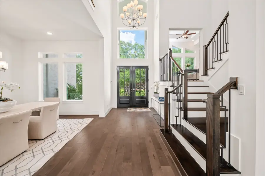 2215 Macarthur Street, Houston, TX 77030 - #2