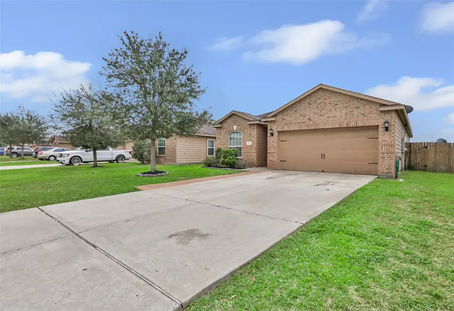 2630 Tracy Lane, Highlands, TX 77562 - #2